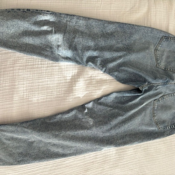 HM Denim Mom Jean - Picture 2 of 9